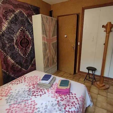 Homestay Dans *