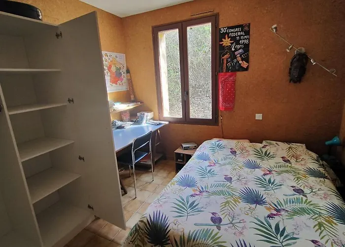 Dans * Le Chaffaut-Saint-Jurson