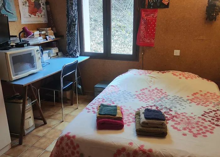 Rum i privatbostad Dans Le Chaffaut-Saint-Jurson